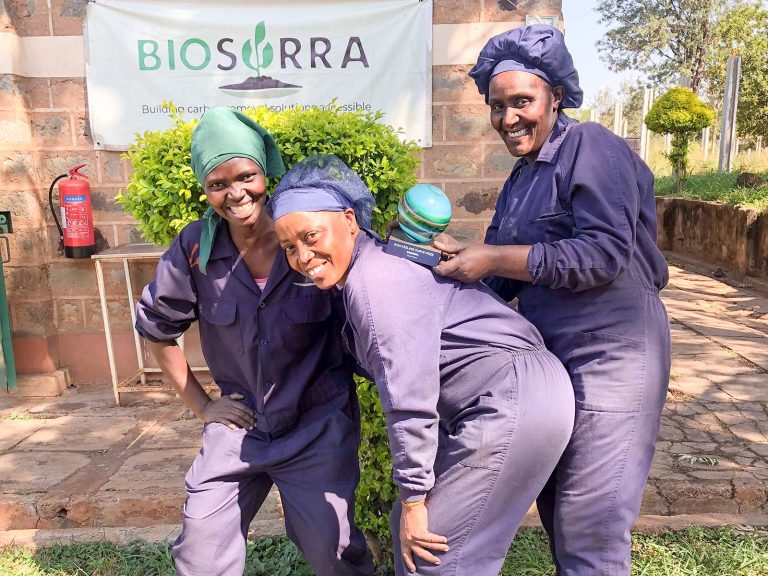 Women from Kenya working with Biosorra.